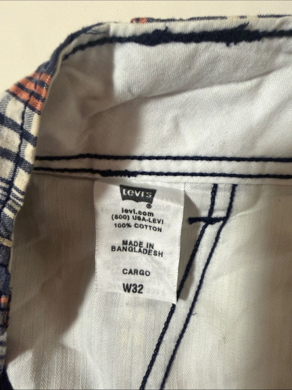 Levi's Men's Navy Plaid Cargo Shorts with Red and White Stripes - Picture 2 of 3